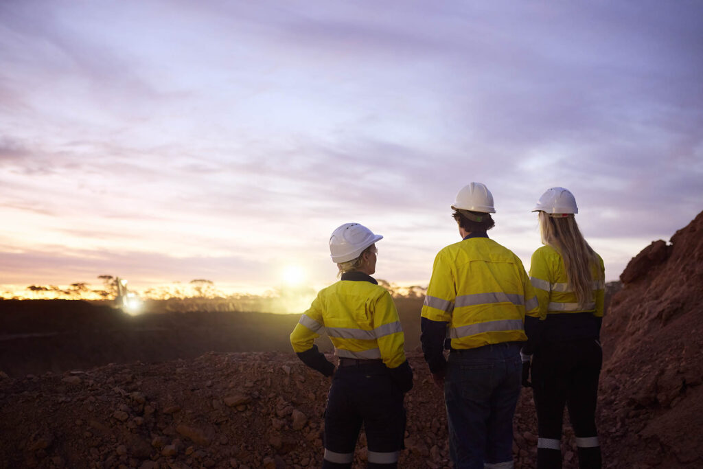MMS team members looking back on a mining project at the end of the day in Western Australia.